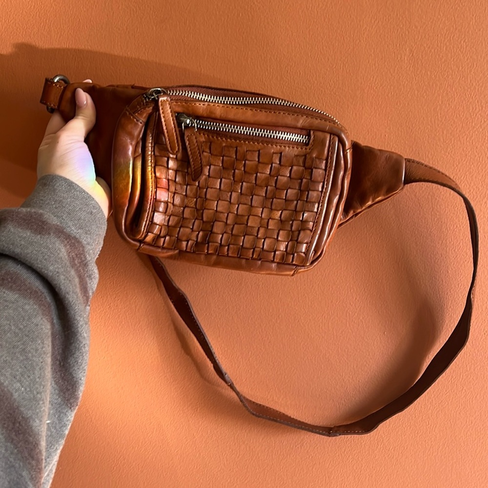 Leather bum bags/ crossbody/fanny pack